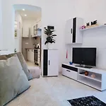 Leni\'S House